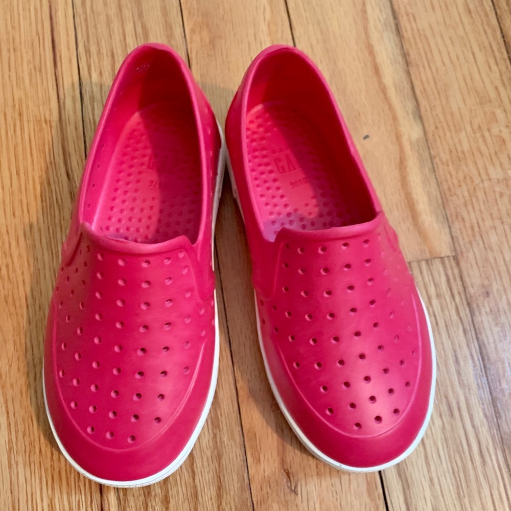 Gap Toddler Rubber Slip on Shoes